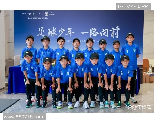 探索cu足球的魅力与发展潜力,助力年轻球员成长与梦想实现 探索cu足球的魅力与发展潜力,助力年轻球员成长与梦想实现