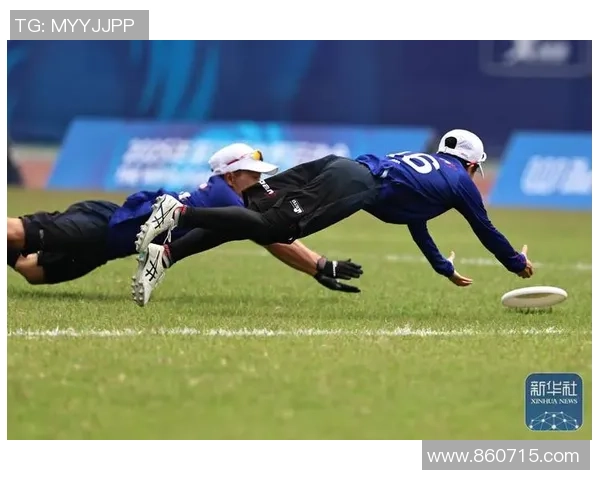 成都飞盘队包夹战术解析与飞盘运动的热潮探讨