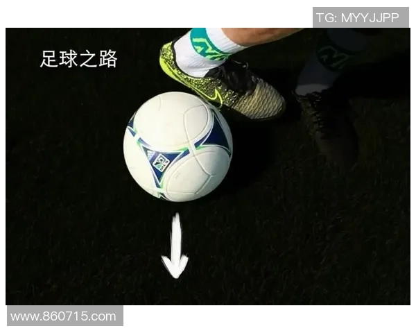 探索吸球足球的魅力与技巧提升之路让你在球场上大放异彩